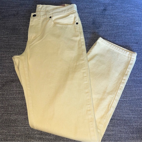 Levi’s Middy Straight Jeans size 29 NWT yellow - Picture 1 of 6